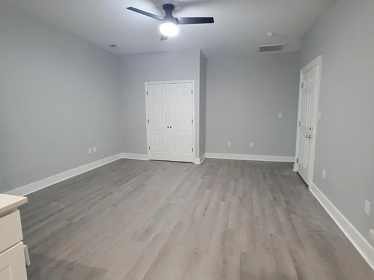 517 Poplar St #C — Photo 2