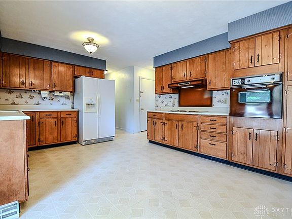 4th image of 2847 Hamden Dr