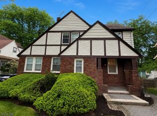 43 Burr Rd, Maplewood, NJ 07040