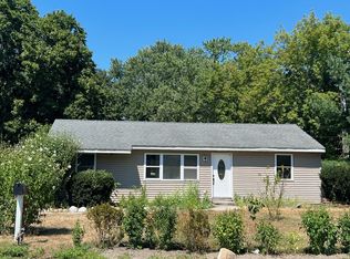 20 Philip St, Riverhead, NY 11901