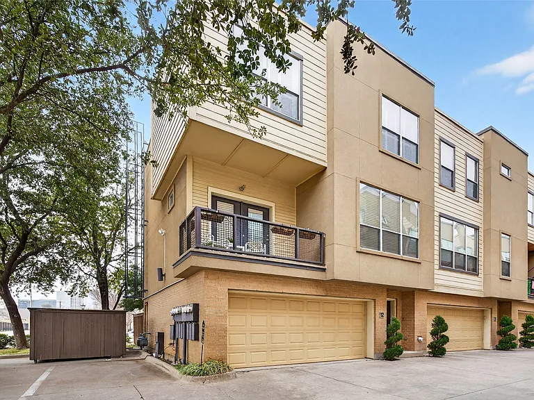 4050 McKinney Ave #12 — Photo 32