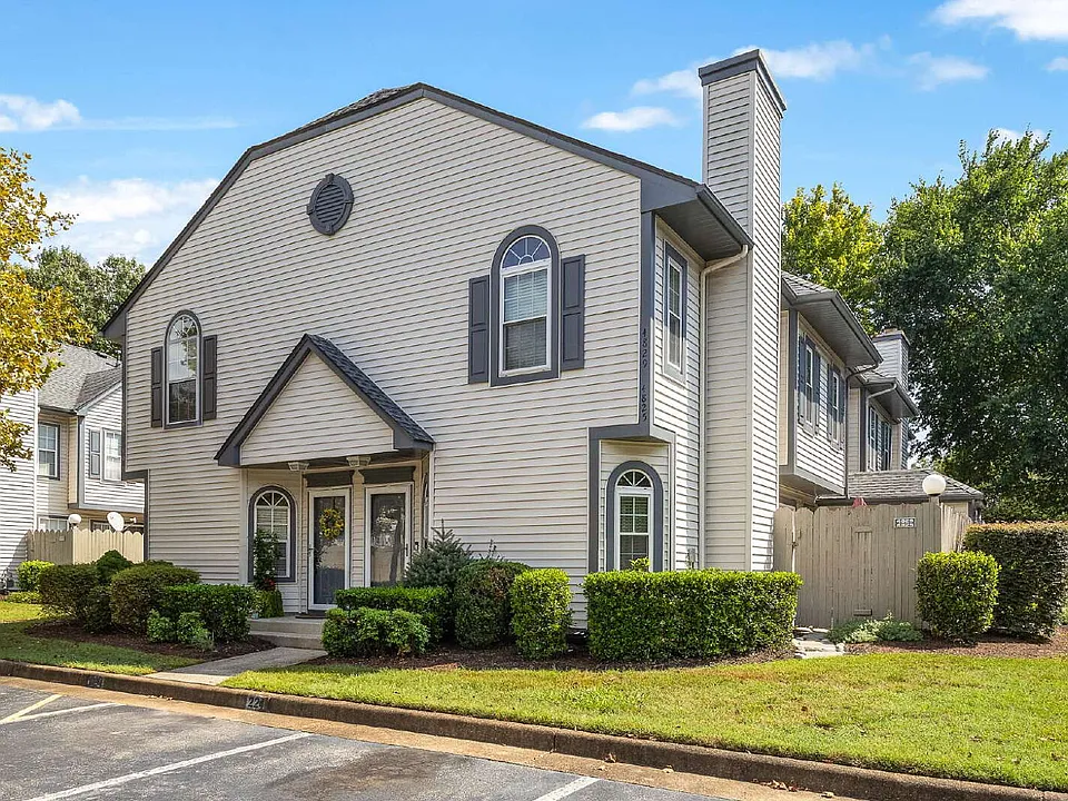 4829 Shallowford Cir