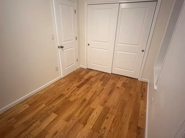 192 Fairview Avenue image 8 of 12