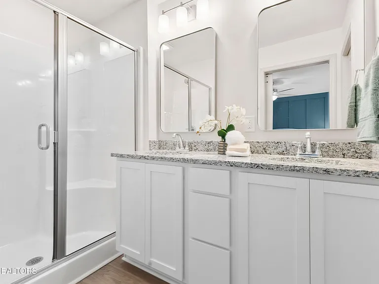 1807 Bennett Village Dr — Photo 11