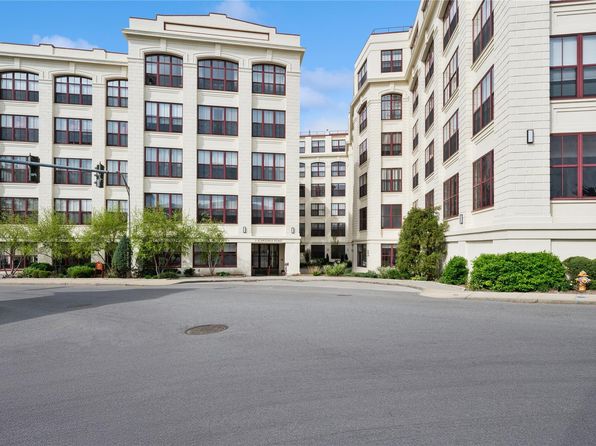 1 Scarsdale Rd APT 613