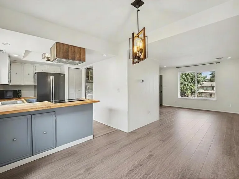 474 S Carr St — Photo 5