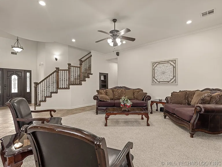 4902 S 165th East Ave — Photo 15