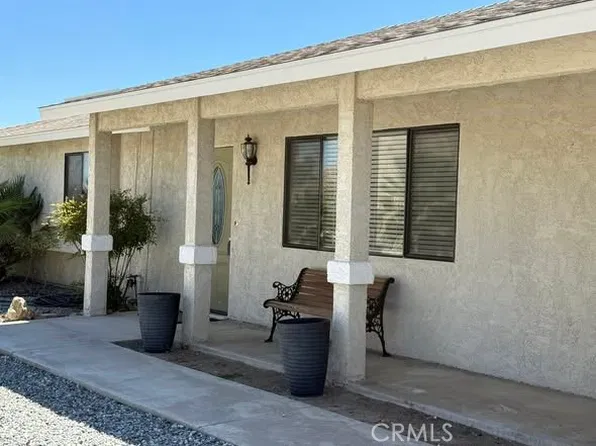 16042 Saint Timothy Rd, Apple Valley, CA 92307