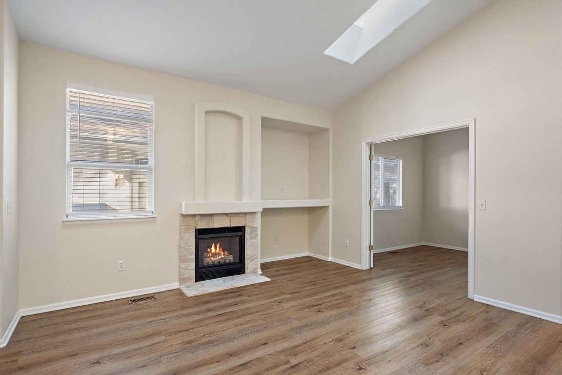 next background image