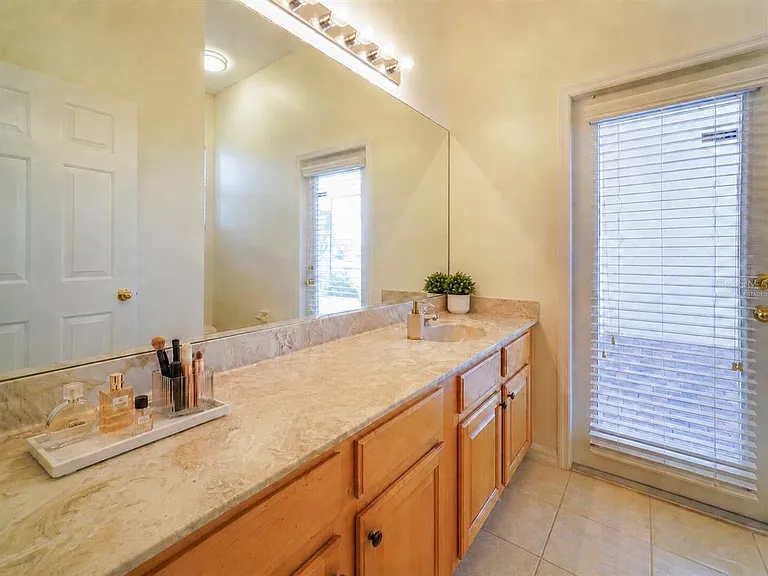 974 Kersfield Cir — Photo 24