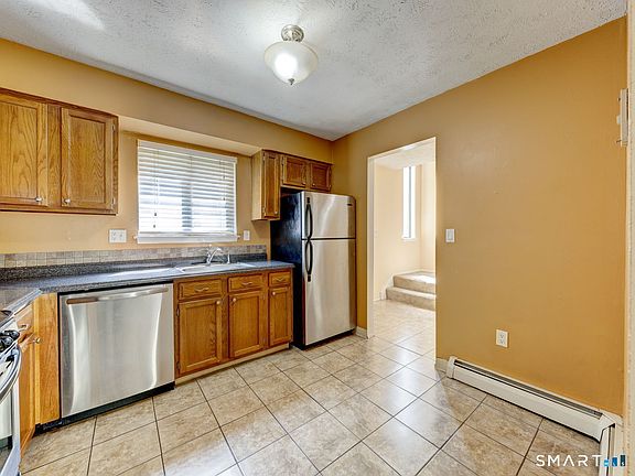 5th image of 132 Sutton Place #132