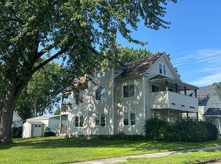 23 Beverly St, Chicopee, MA 01013