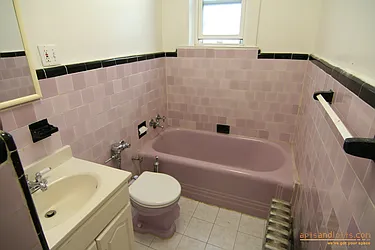 Rented by aptsandlofts.com