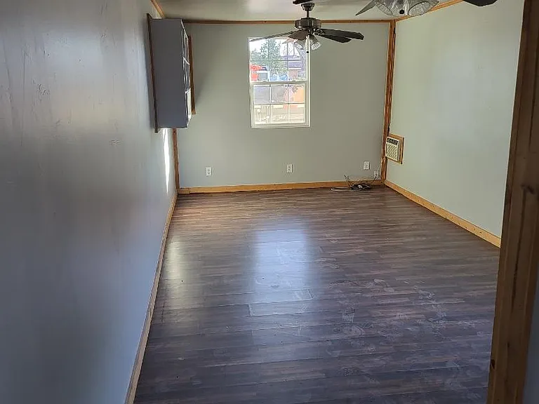 3528 Meadow Dr — Photo 6