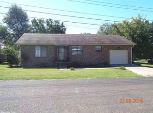 1117 W 4th St, Rector, AR 72461