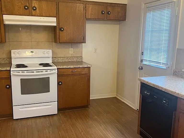 812 Ranch Rd — Photo 10