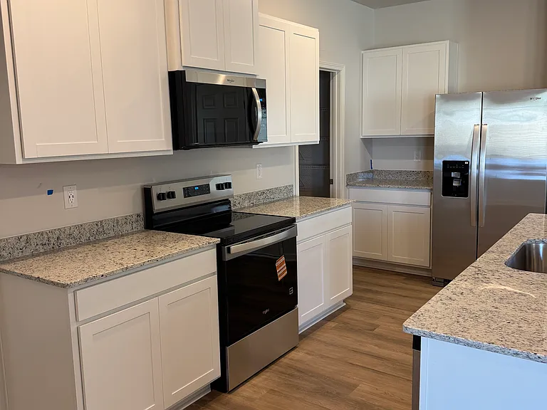180 Rolling Meadow Trce — Photo 3