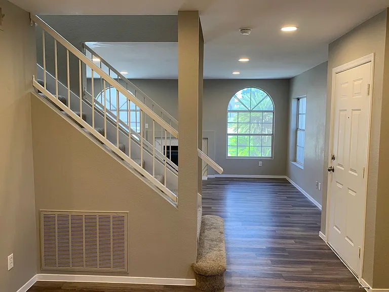 688 Harbor Mist Ave — Photo 9