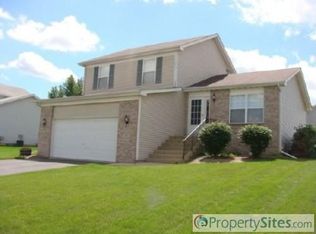 403 Brook Linsee Ln, Poplar Grove, IL 61065