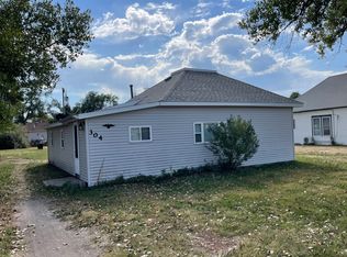 304 W Maxwell St, Maxwell, NE 69151