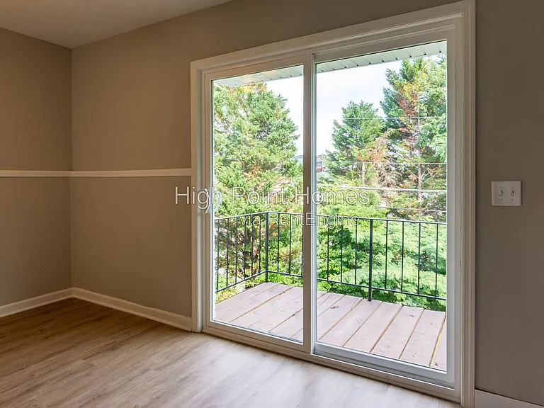 400 Gallery Ln #A4 — Photo 12