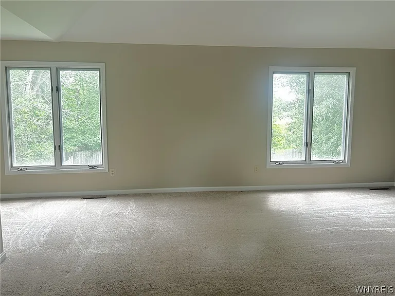 125 Hobnail Dr — Photo 15