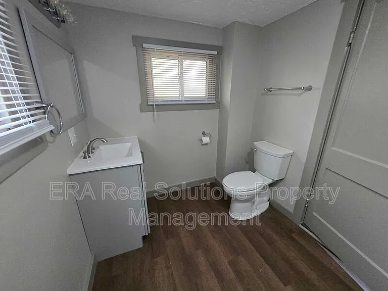 8 Highland Ave — Photo 11