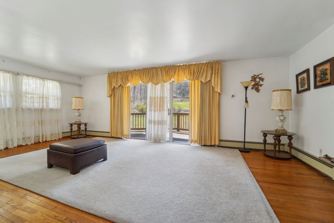 Tamarack Dr-1904-004.jpg