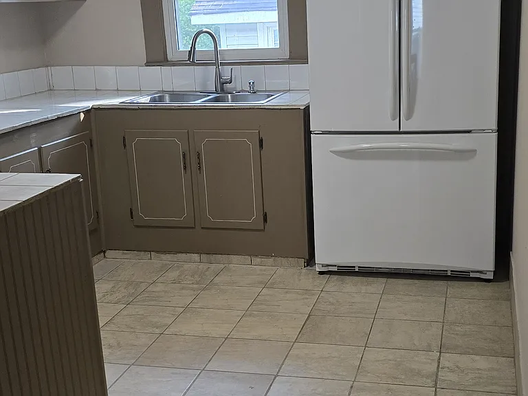 829 Richard Ave — Photo 28