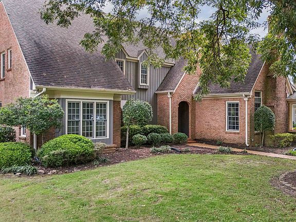 3rd image of 3184 Oak Manor Dr