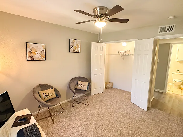 The Park @ Live Oak Apartments — Photo 108