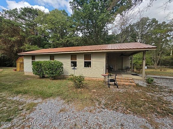 3rd image of 868 Lowhead Dam Rd