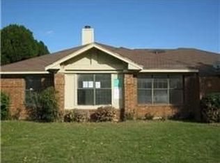 10327 Hillhouse Ln, Dallas, TX 75227