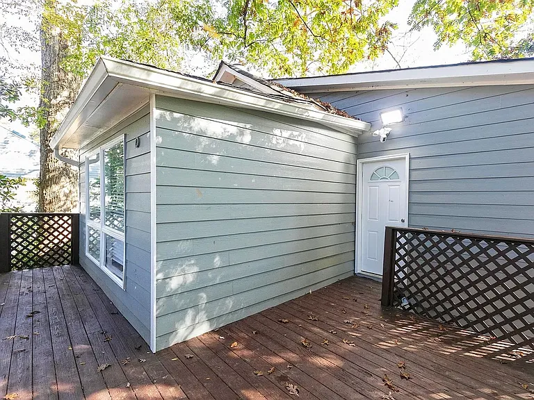 2085 Browns Mill Rd SE — Photo 9