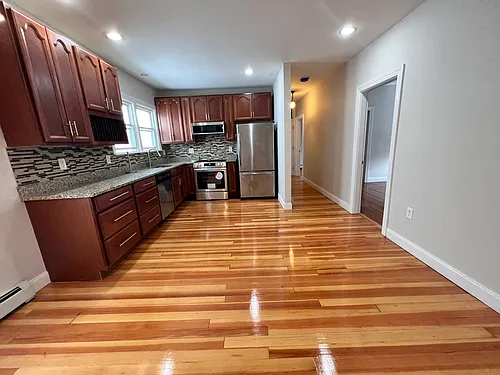 262 Shirley St #3 Photo 1
