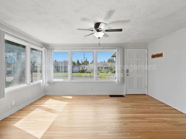 112 W Amherst Ct, Spokane, WA 99205