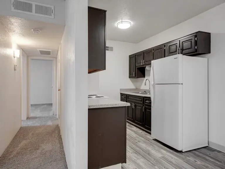 2080 N Trekell Rd #1 — Photo 10