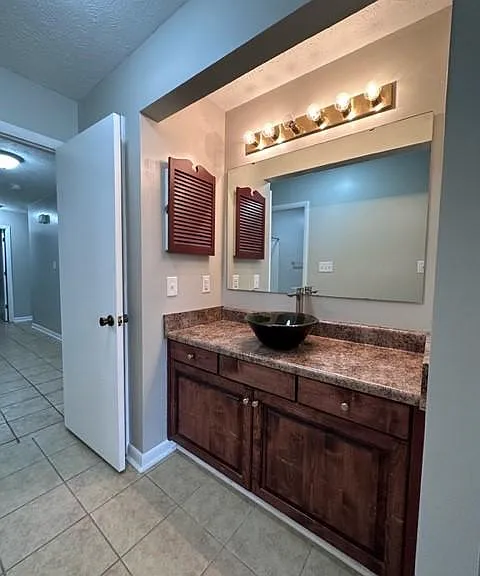 667 Bartons Landing Pl #1 — Photo 15