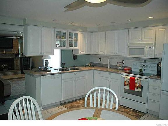 3rd image of 167 Caesar Blvd