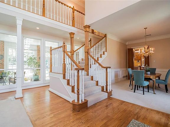 3rd image of 1508 Wyndmere Dr