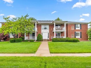 1749 Monticello St #E-3, Trenton, MI 48183