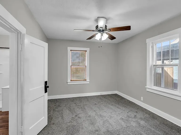 202 E 19th Ave — Photo 12