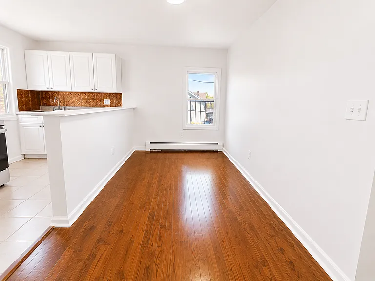 226 16th Ave #3 — Photo 3