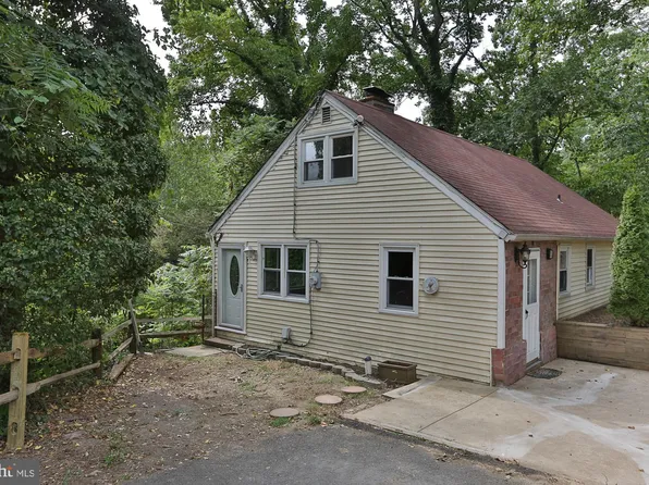 1888 2nd St, Richboro, PA 18974