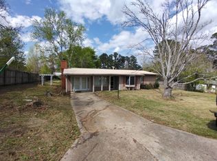 2106 Ginger St, Leesville, LA 71446