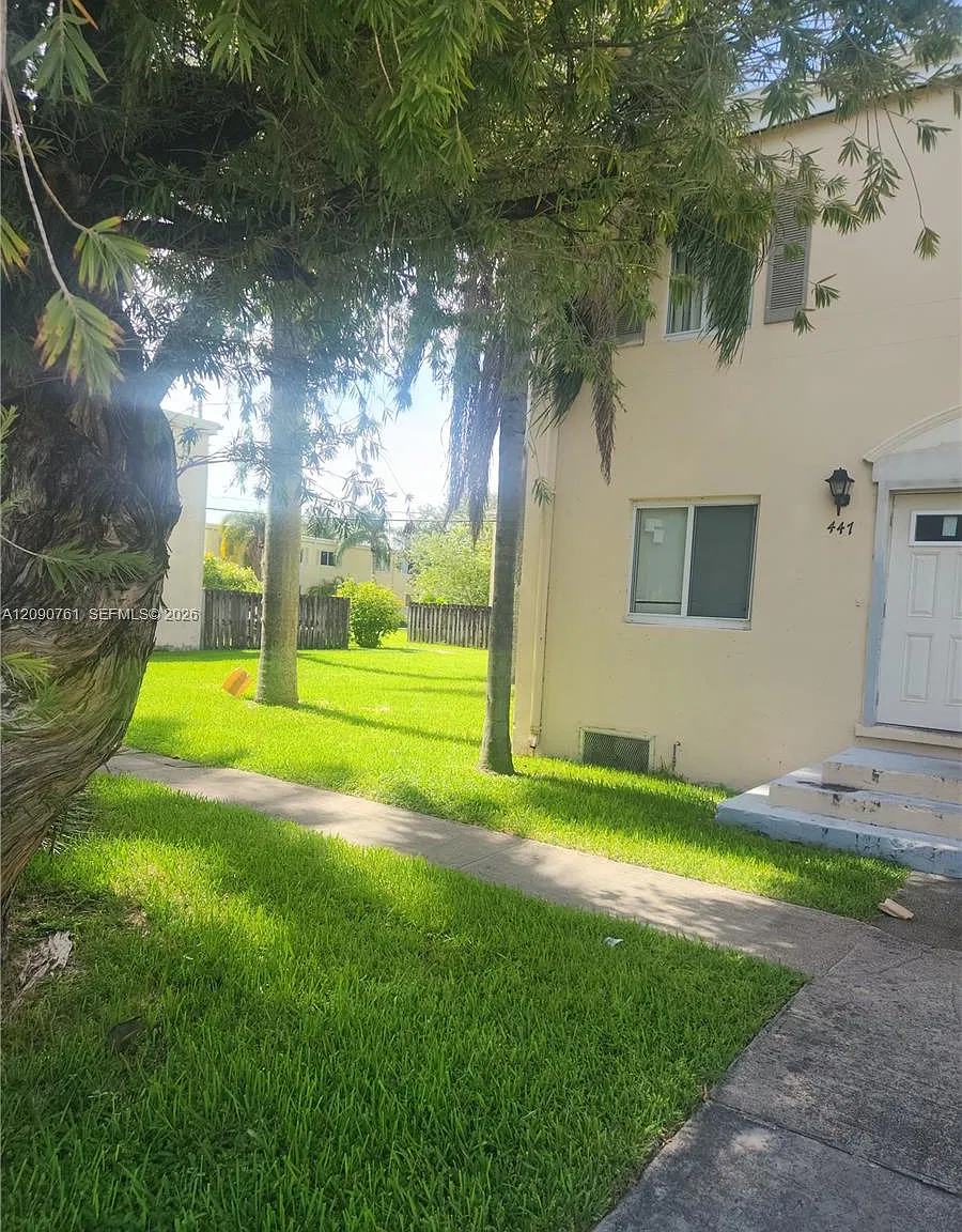 Sunset Palm Villas Condo — Photo 2