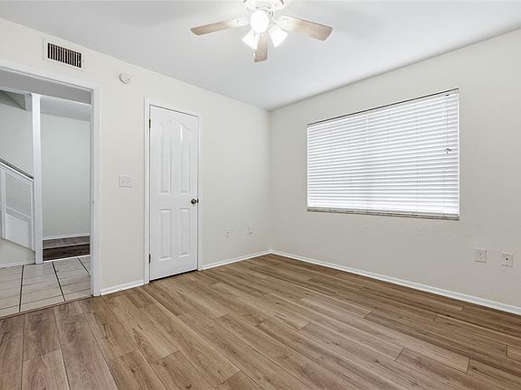 4th image of 501 SW 75th St APT F11