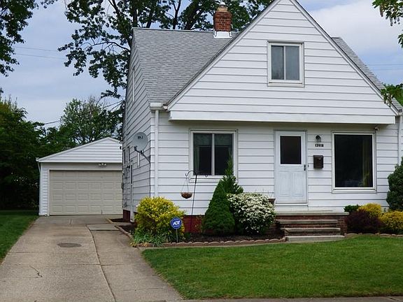 4th image of 13918 Elsetta Ave