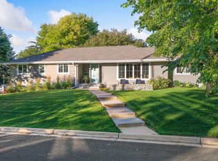 5025 Normandale Ct, Edina, MN 55436