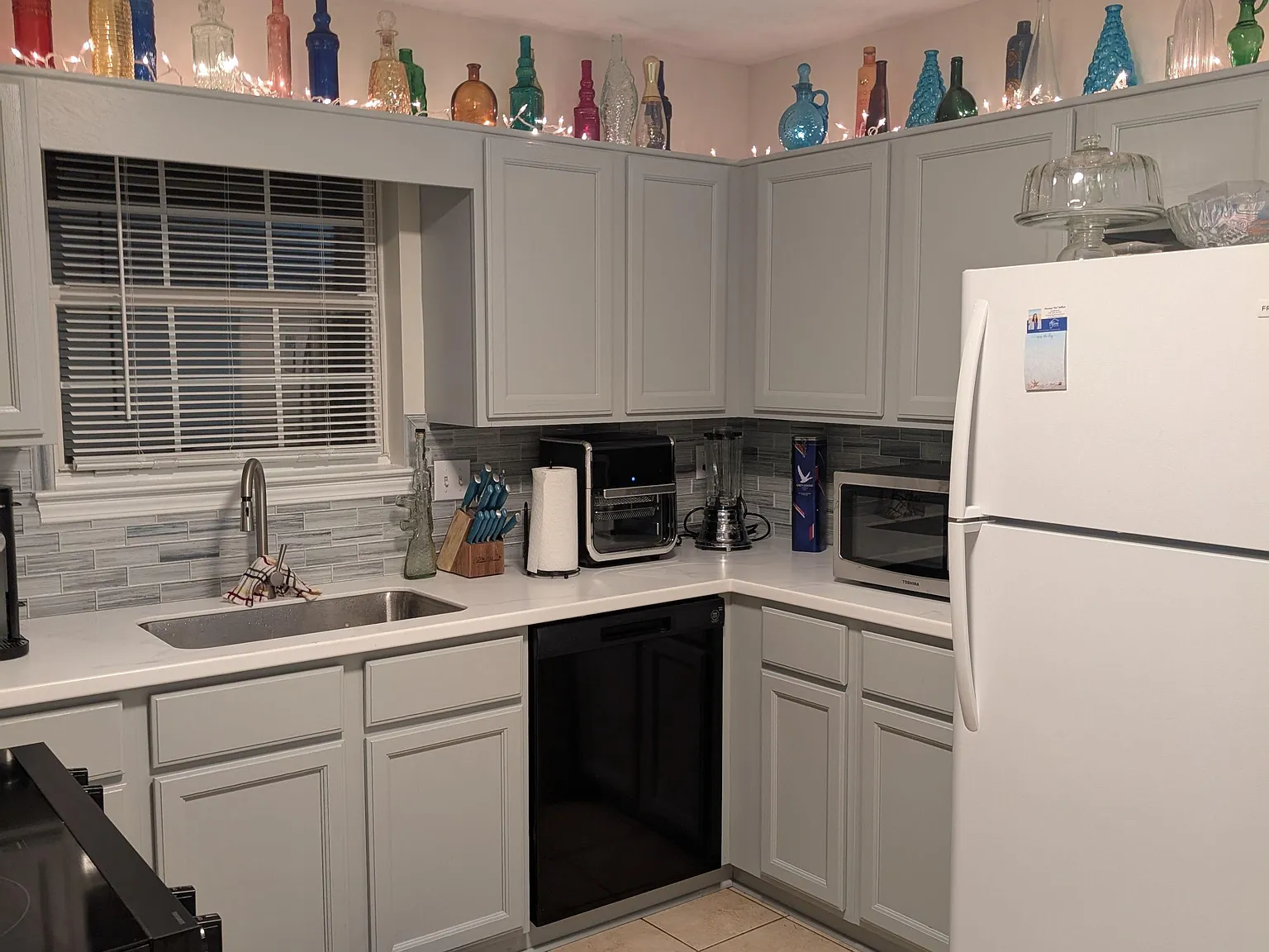 1 bed, 1.0 bath, 1200 sqft, $581 — Photo 2